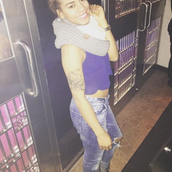 Meet your Posher, Krystal - Picture 1 of 1